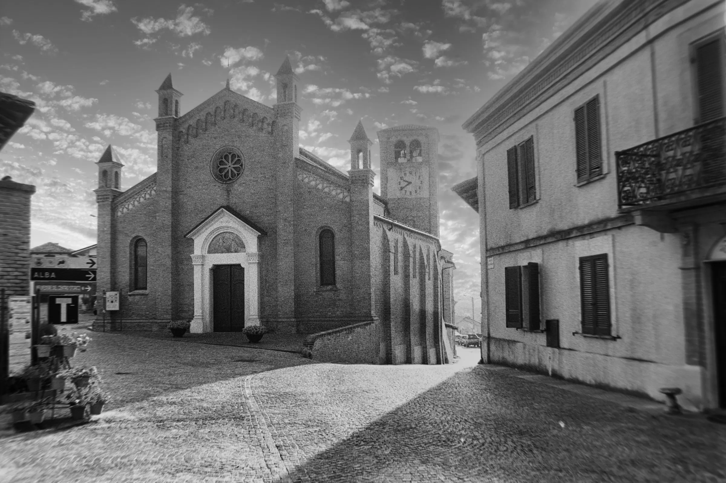 Kleine kerk in een Alta Langa-dorpje